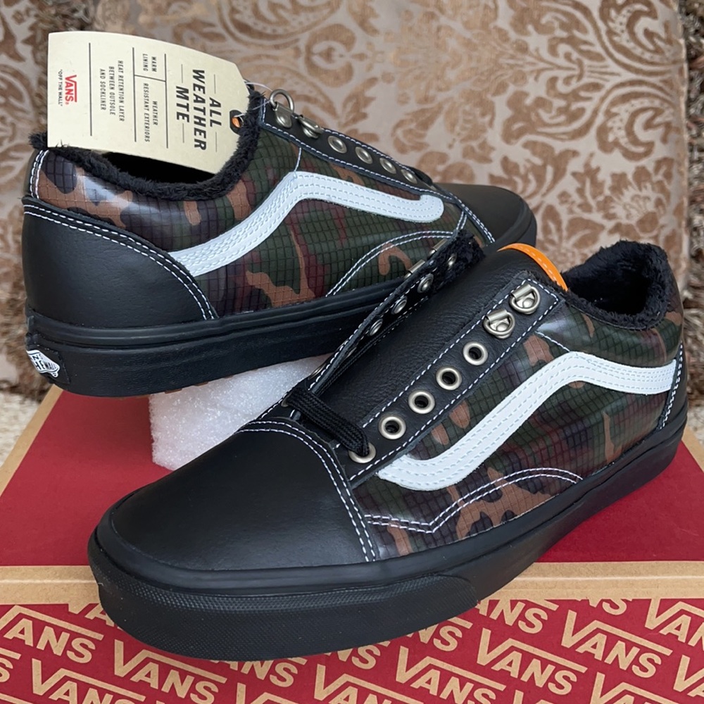 Vans WMNS Old Skool Mte Black/Camo Sneakers - Picture 12 of 16